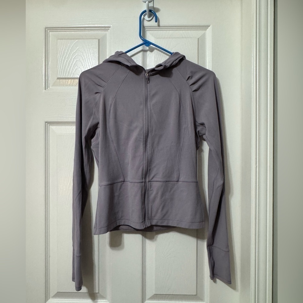 Lululemon move with ease jacket size 8 euc